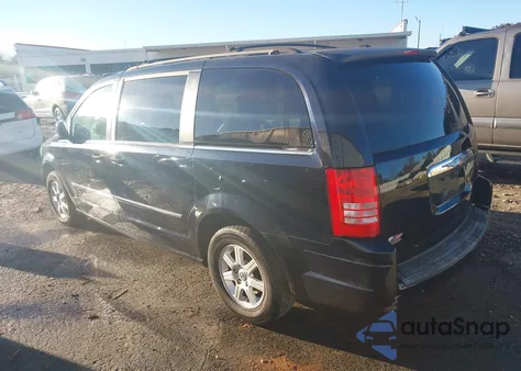 2010 Chrysler Town & Country Touring из США, поврежденный, VIN 2A4RR5D1XAR149773
